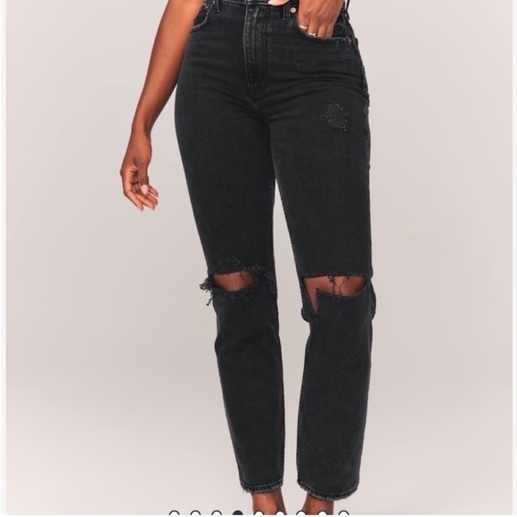 Abercrombie & Fitch Ultra High Rise 90s Straight Jean - Picture 1 of 8